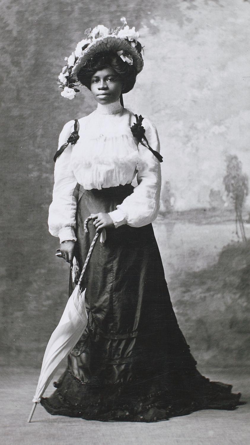 玛丽·贝尔·沃森，1902年。关于这个女人的信息很少，只知道她死于分娩