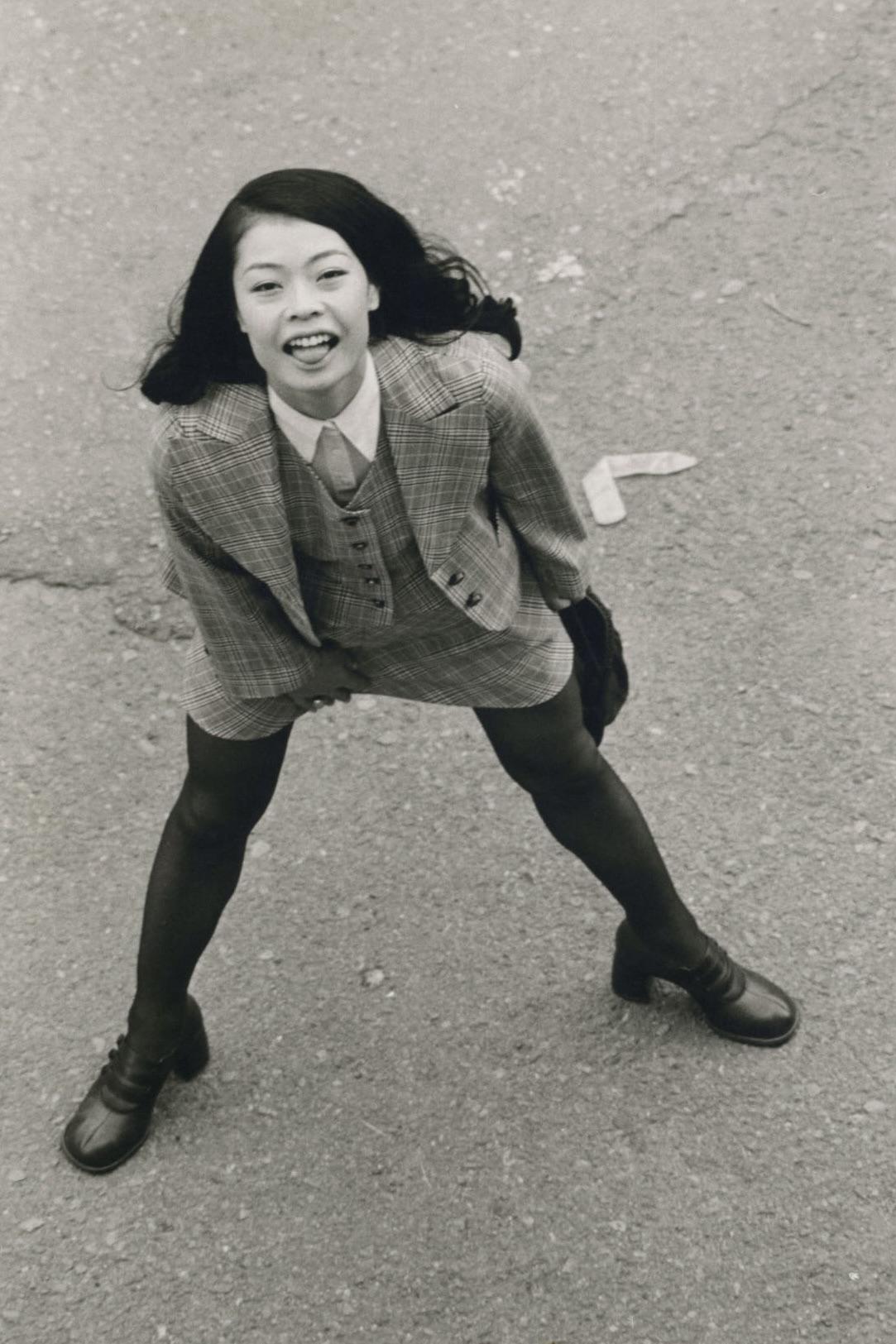 1974年，深濑昌久拍摄了他的妻子洋子。这张照片名为《洋子》