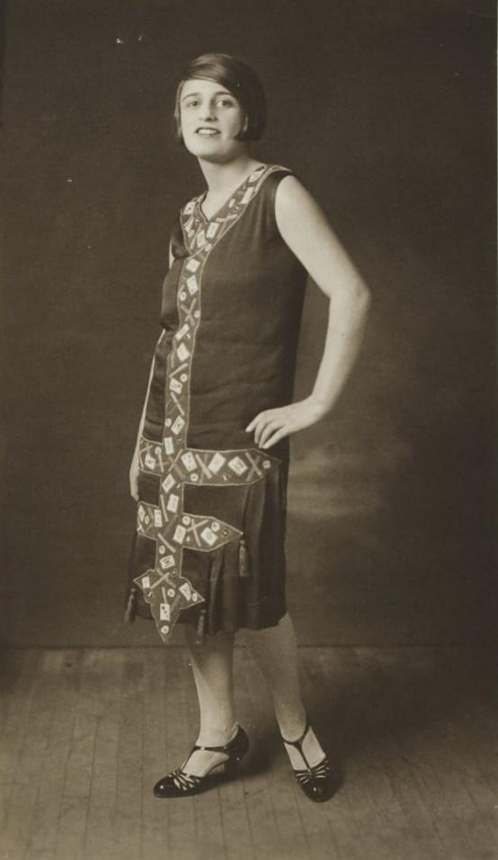 1926年1月17日——安·兰德，21岁，离开俄罗斯前往美国开始新生活